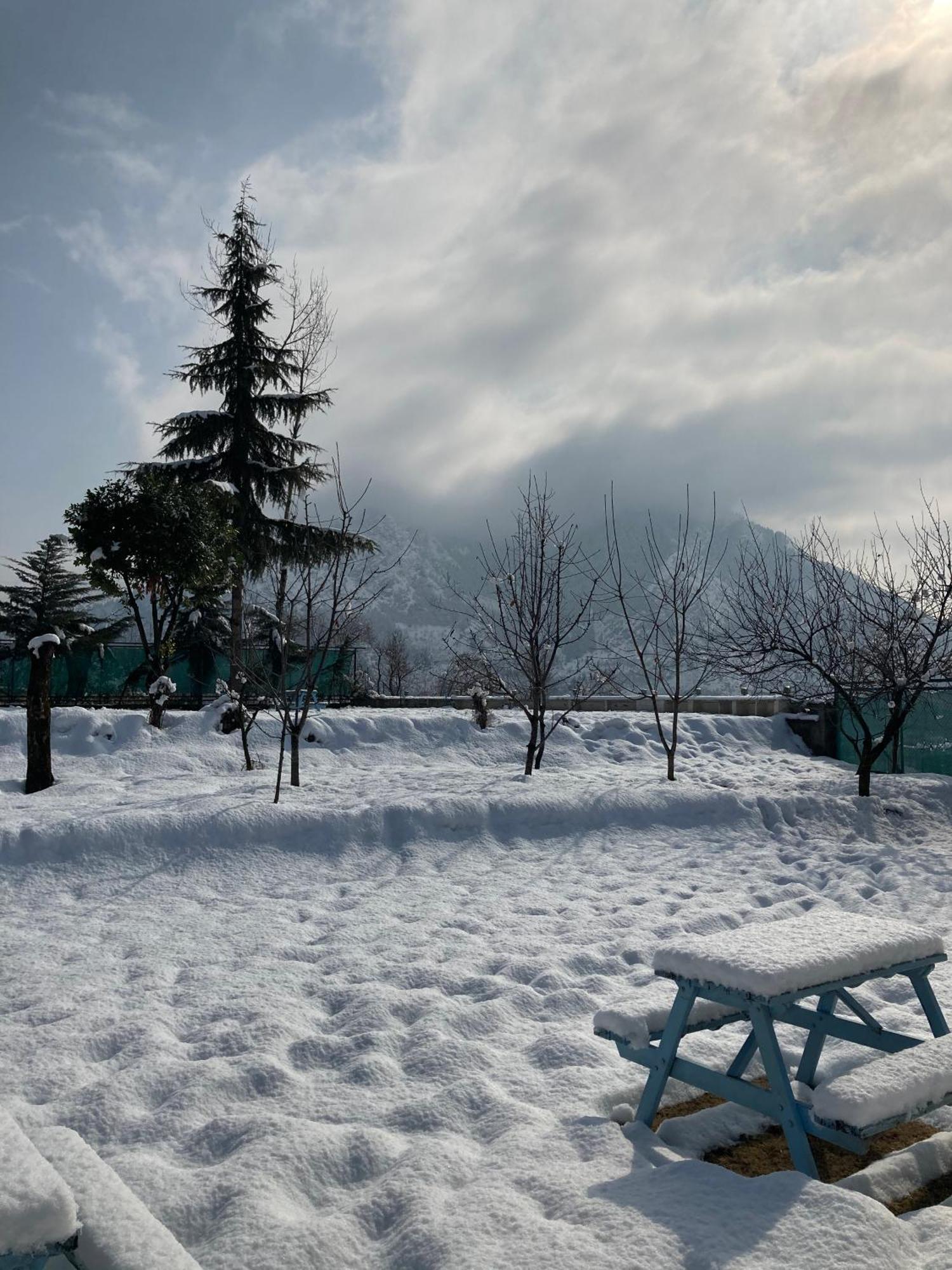Nasheman Resorts Srīnagar Екстериор снимка