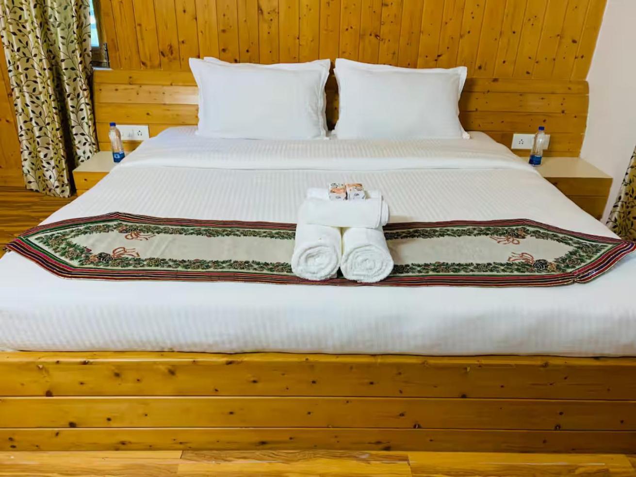 Nasheman Resorts Srīnagar Екстериор снимка